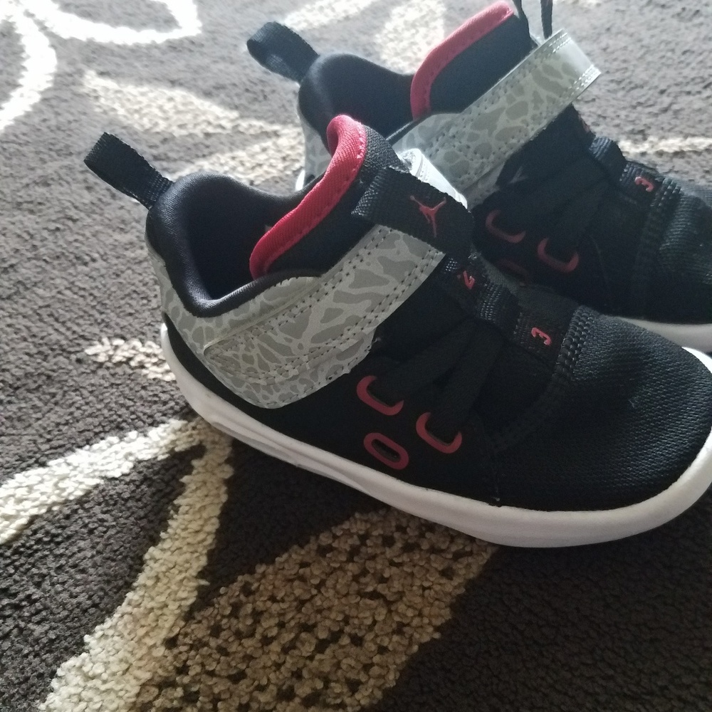 Toddler air jordans